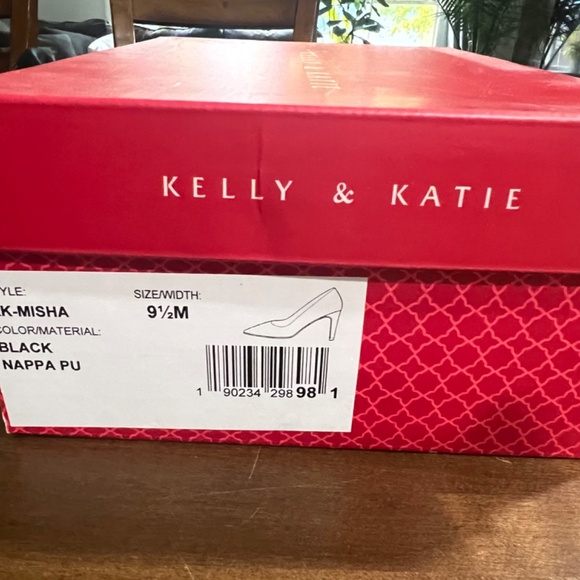 Kelly & Katie Misha Pump - Picture 5 of 5